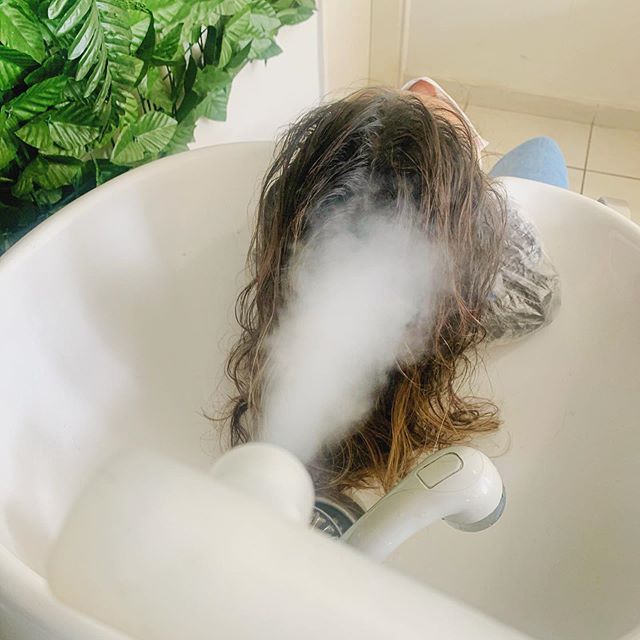 Layla Magalhães – Ozonioterapia